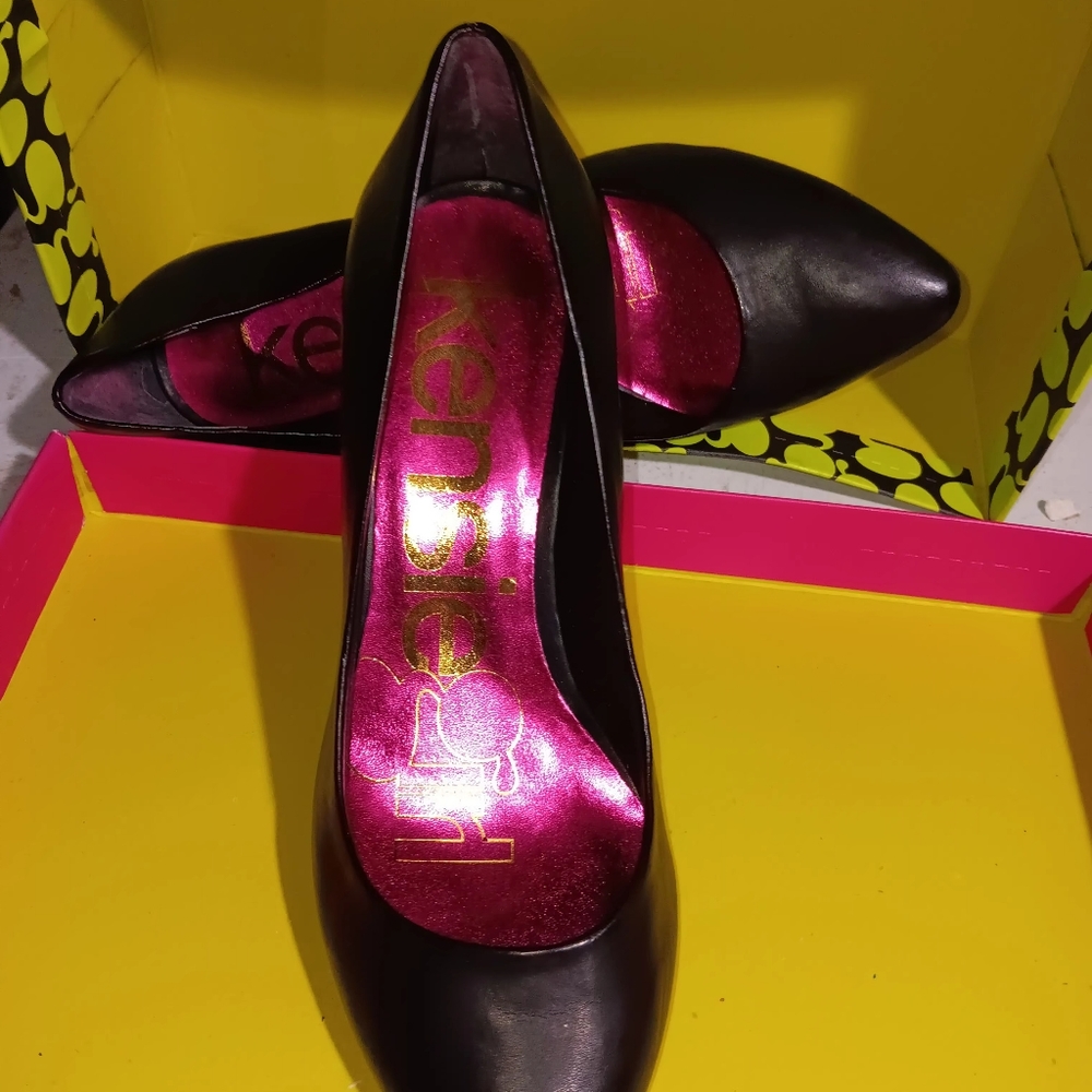 Kensiegirl black casual heels 7.5